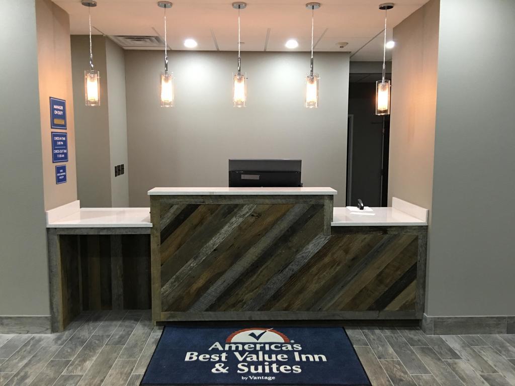 Americas Best Value Inn & Suites Хорн-Лейк Экстерьер фото