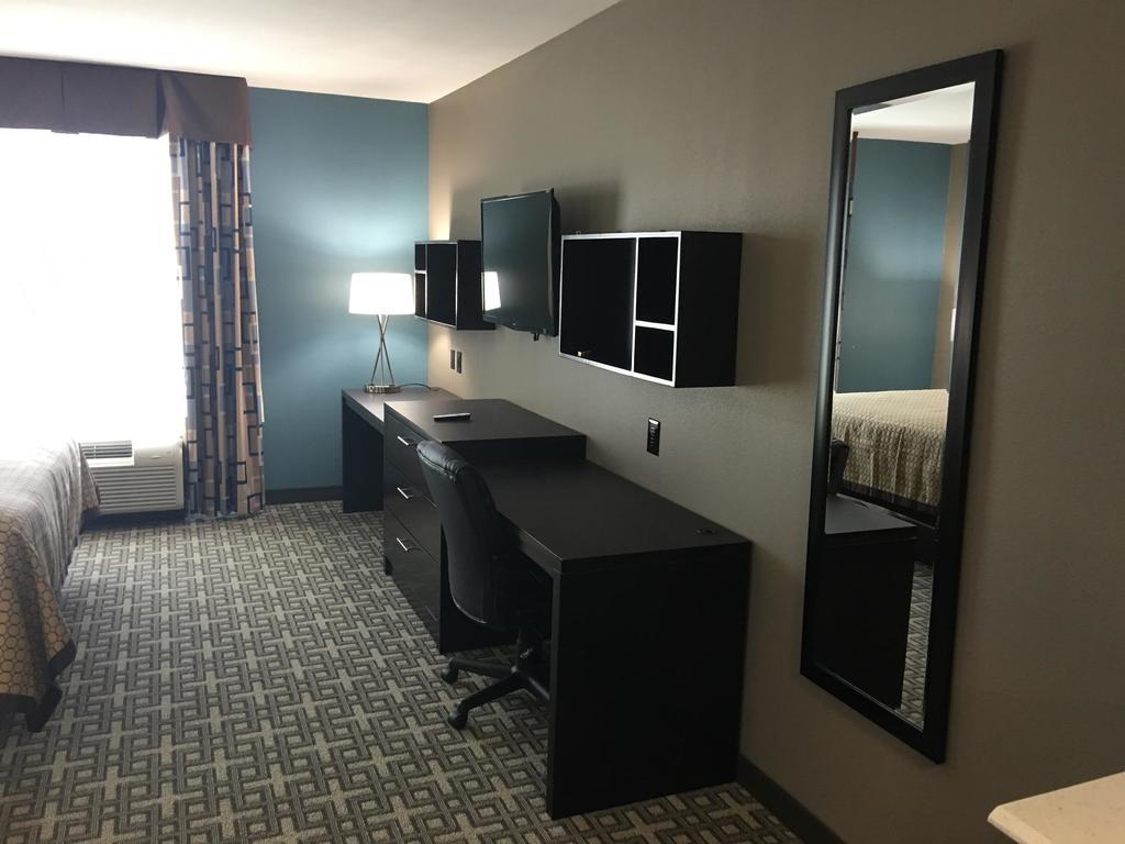 Americas Best Value Inn & Suites Хорн-Лейк Экстерьер фото
