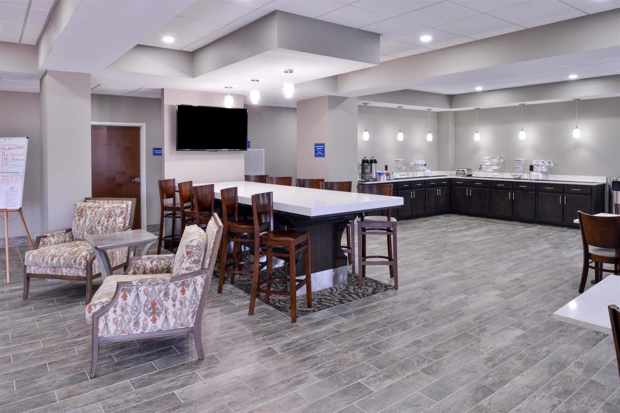 Americas Best Value Inn & Suites Хорн-Лейк Экстерьер фото