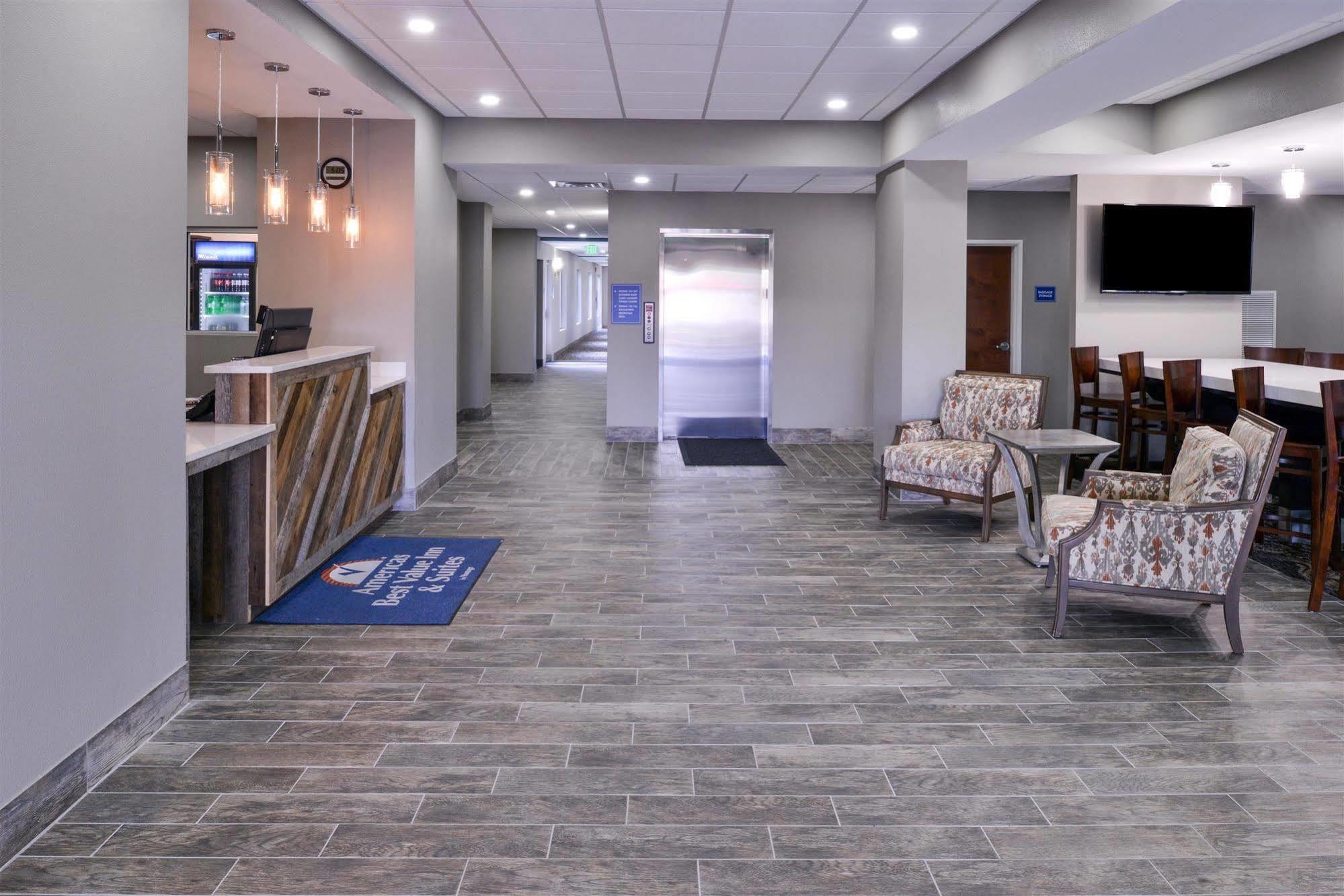 Americas Best Value Inn & Suites Хорн-Лейк Экстерьер фото